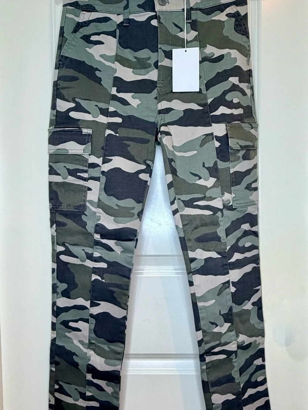 🪖 J.Crew Camo Cargo Pants Women’s Size 28 Straight Leg Utility Military Chic